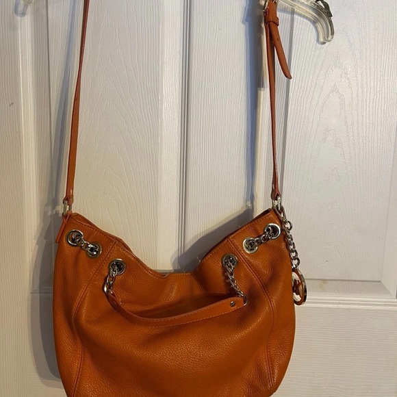Michael Kors orange burnt purse - Picture 2 of 11